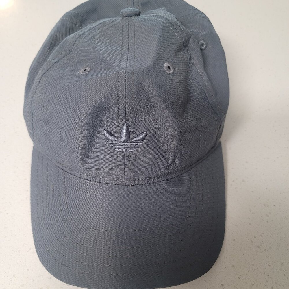 Adidas Adjustable Blue Cap Hat Relaxed Fit One Size Fits All Trefoil Logo